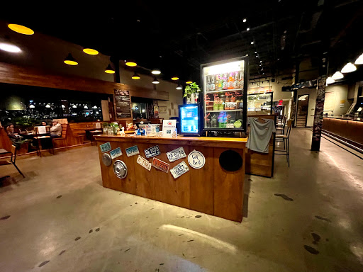 Shopping Mall «The Promenade Shops at Evergreen Walk», reviews and photos, 501 Evergreen Way #503, South Windsor, CT 06074, USA