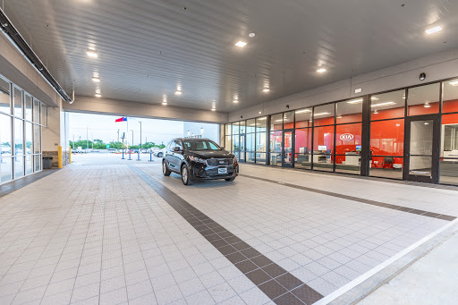 Car Dealer «Huffines Kia Corinth», reviews and photos, 5150 S Interstate 35 E, Denton, TX 76210, USA