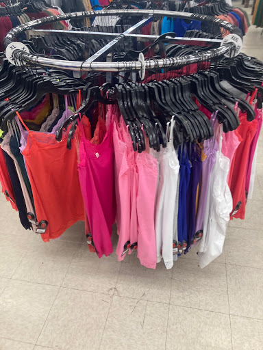 Clothing Store «Gen X Clothing», reviews and photos, 779 Peoria St, Aurora, CO 80011, USA