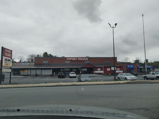 Dollar Store «FAMILY DOLLAR», reviews and photos, 901 Central St, Leominster, MA 01453, USA