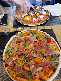 Plats et boissons du Pizzeria Pizza Cinq J à Roissy-en-France - n°3