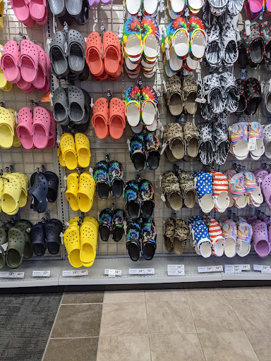 Shoe Store «Rack Room Shoes», reviews and photos, 2809 Battleground Ave, Greensboro, NC 27455, USA