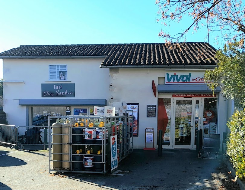 Café Chez Sophie - Vival Bureau de Tabac à Saint-Yzans-de-Médoc (Gironde 33)