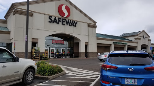 Grocery Store «Safeway», reviews and photos, 138 W Ellendale Ave, Dallas, OR 97338, USA