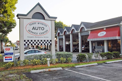 Auto Repair Shop «Terry Wynter Auto Service Center», reviews and photos, 3811 Fowler St, Fort Myers, FL 33901, USA