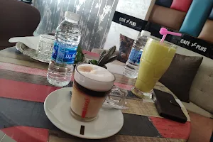 Café Plus image