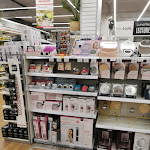 Photo n° 38 de l'avis de Joëlle.e fait le 13/04/2022 à 08:14 pour Maxi Bazar à La Valette-du-Var