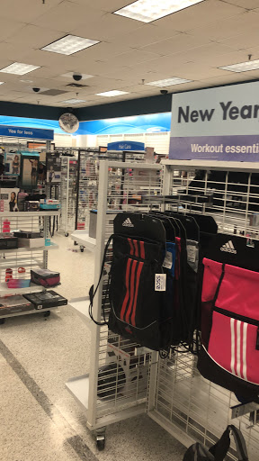 Clothing Store «Ross Dress for Less», reviews and photos, 13065 Lee Jackson Memorial Hwy, Fairfax, VA 22033, USA