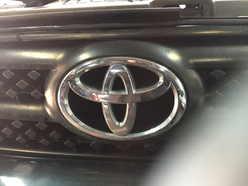 Auto Repair Shop «First Choice AUTO REPAIR & BRAKES», reviews and photos, 4101 M.L.K. Jr Way, Oakland, CA 94609, USA