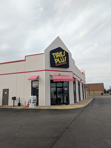 Tire Shop «Tires Plus of Waukegan», reviews and photos, 1150 S Waukegan Rd, Waukegan, IL 60085, USA