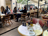 Atmosphère du Restaurant gastronomique Café de Flore à Paris - n°20