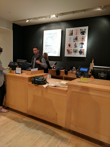 Clothing Store «J.Crew», reviews and photos, 1234 Burlingame Ave, Burlingame, CA 94010, USA