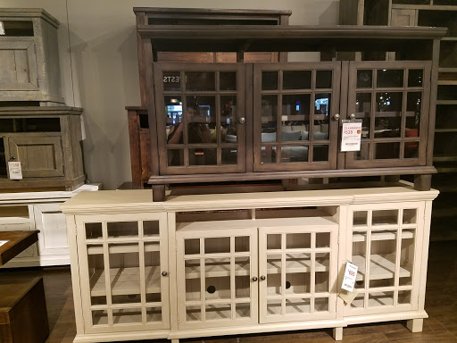 Furniture Store «Living Spaces - Gilbert», reviews and photos, 2300 S Santan Village Pkwy, Gilbert, AZ 85295, USA