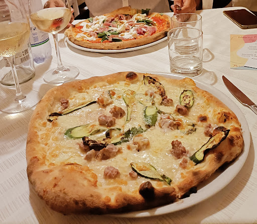 Badia Pizzeria Risto Wine Pub in Ostuni, Provincia di Brindisi