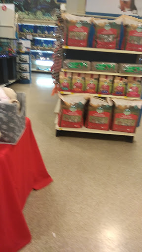 Pet Supply Store «PetSmart», reviews and photos, 1733 S Stapley Dr, Mesa, AZ 85204, USA