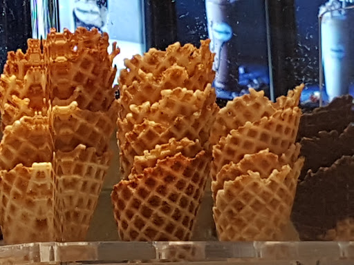 Ice Cream Shop «Haagen-Dazs Ice Cream Shop», reviews and photos, 6505 W Park Blvd #322, Plano, TX 75093, USA