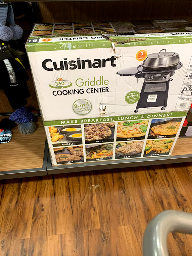 Outdoor Sports Store «Sierra Trading Post», reviews and photos, 215 N Maple Rd Unit 1F, Ann Arbor, MI 48103, USA