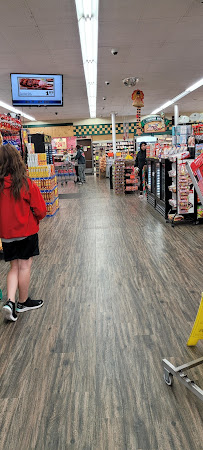 Kennewick Red Apple Market - Photo 2 - Car repair in Kennewick, WA, Kennewick