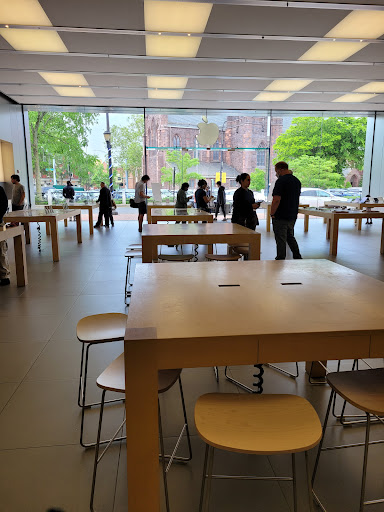 Computer Store «Apple New Haven», reviews and photos, 65 Broadway, New Haven, CT 06511, USA