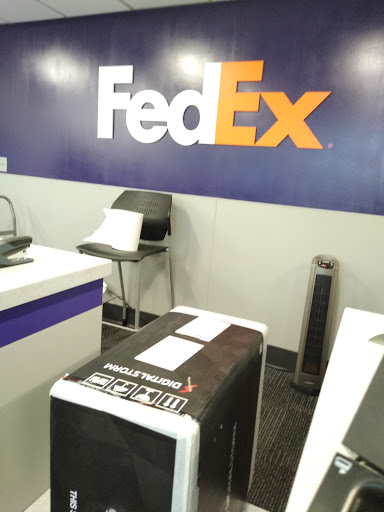Shipping and Mailing Service «FedEx Ship Center», reviews and photos, 35 Mountain View Rd, Watertown, CT 06795, USA