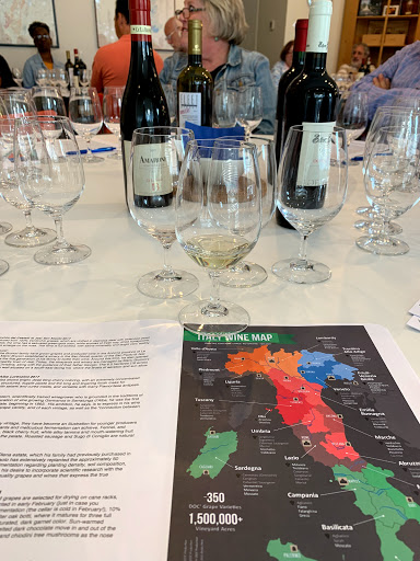 Wine Store «Moore Brothers Wine Company Delaware», reviews and photos, 1416 N Dupont St, Wilmington, DE 19806, USA