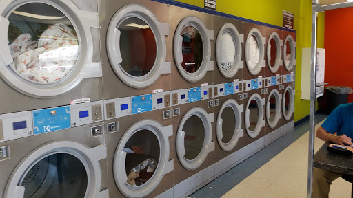 Laundromat «St. Clair Shores Electrolux Express Coin Laundromat», reviews and photos, 27520 Harper Ave, St Clair Shores, MI 48081, USA