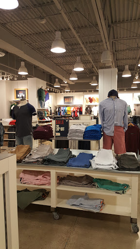Clothing Store «AEO Factory Store», reviews and photos, 2741 S Rochester Rd #112301, Rochester Hills, MI 48307, USA