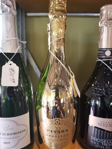 Wine Store «House Wine», reviews and photos, 644 High St, Columbus, OH 43085, USA