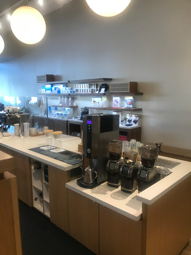 Coffee Shop «Blue Bottle Coffee», reviews and photos, 1712 Sunset Blvd, Los Angeles, CA 90026, USA