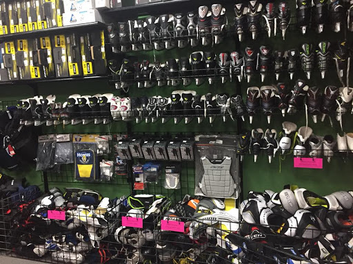 Sporting Goods Store «Play It Again Sports», reviews and photos, 1220 Greenbrier Pkwy #130, Chesapeake, VA 23320, USA
