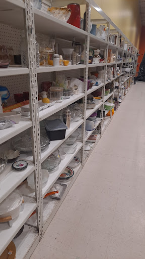 Thrift Store «Goodwill - Eagan», reviews and photos, 1247 Northwood Pkwy, Eagan, MN 55121, USA