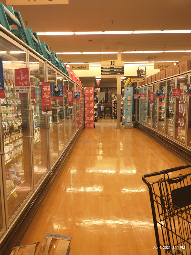 Grocery Store «Jewel-Osco», reviews and photos, 1501 S Lake St, Mundelein, IL 60060, USA