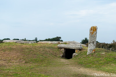 Dolmen des pierres plates à Locmariaquer