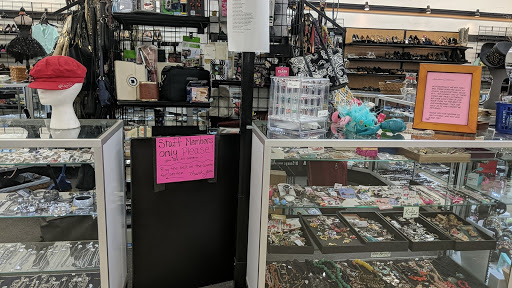 Thrift Store «The Salvation Army Family Store & Donation Center», reviews and photos, 66011 Van Dyke, Washington, MI 48095, USA