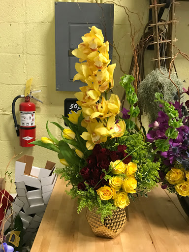 Florist «Flowers By Pouparina», reviews and photos, 7701 W 26th Ave #7, Hialeah, FL 33016, USA