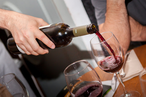 La Carbonera - Quesos.     Vinos Y Buena Comida