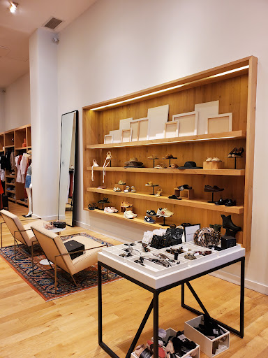 Clothing Store «J.Crew», reviews and photos, 4037 Westheimer Rd, Houston, TX 77027, USA