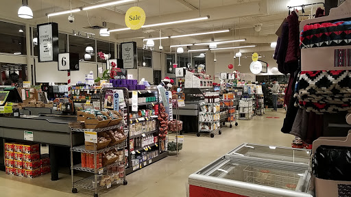 Grocery Store «Whole Foods Market», reviews and photos, 90 E Putnam Ave, Greenwich, CT 06830, USA