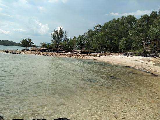Zore Beach