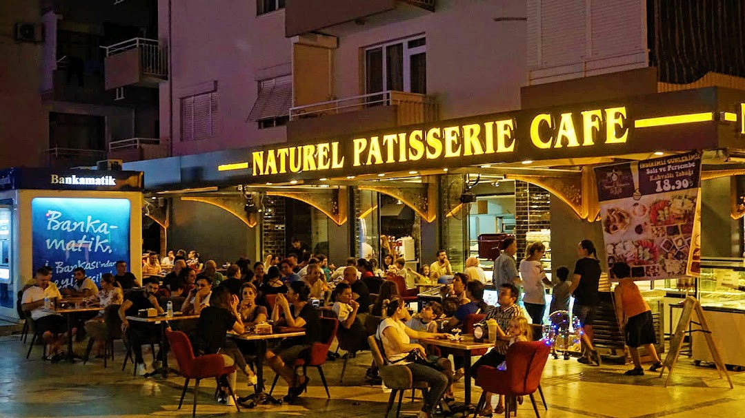 Naturel Patisserie Cafe