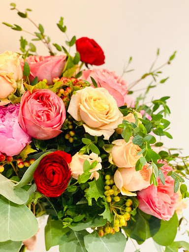 Flower Designer «Bloom Couture Floral Studio», reviews and photos, 769 Tremont St, Boston, MA 02118, USA