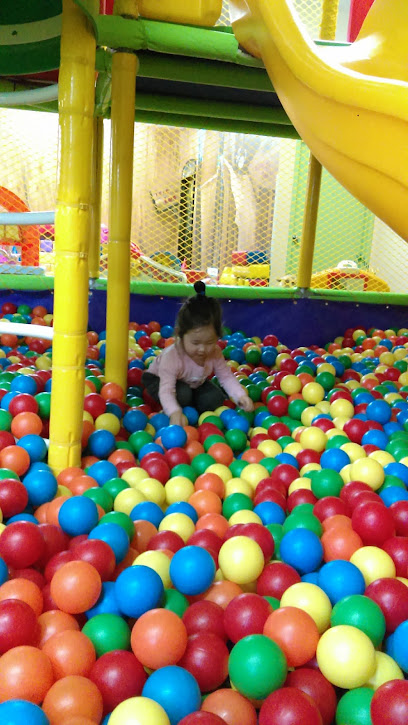 Play & Party Indoor Playground