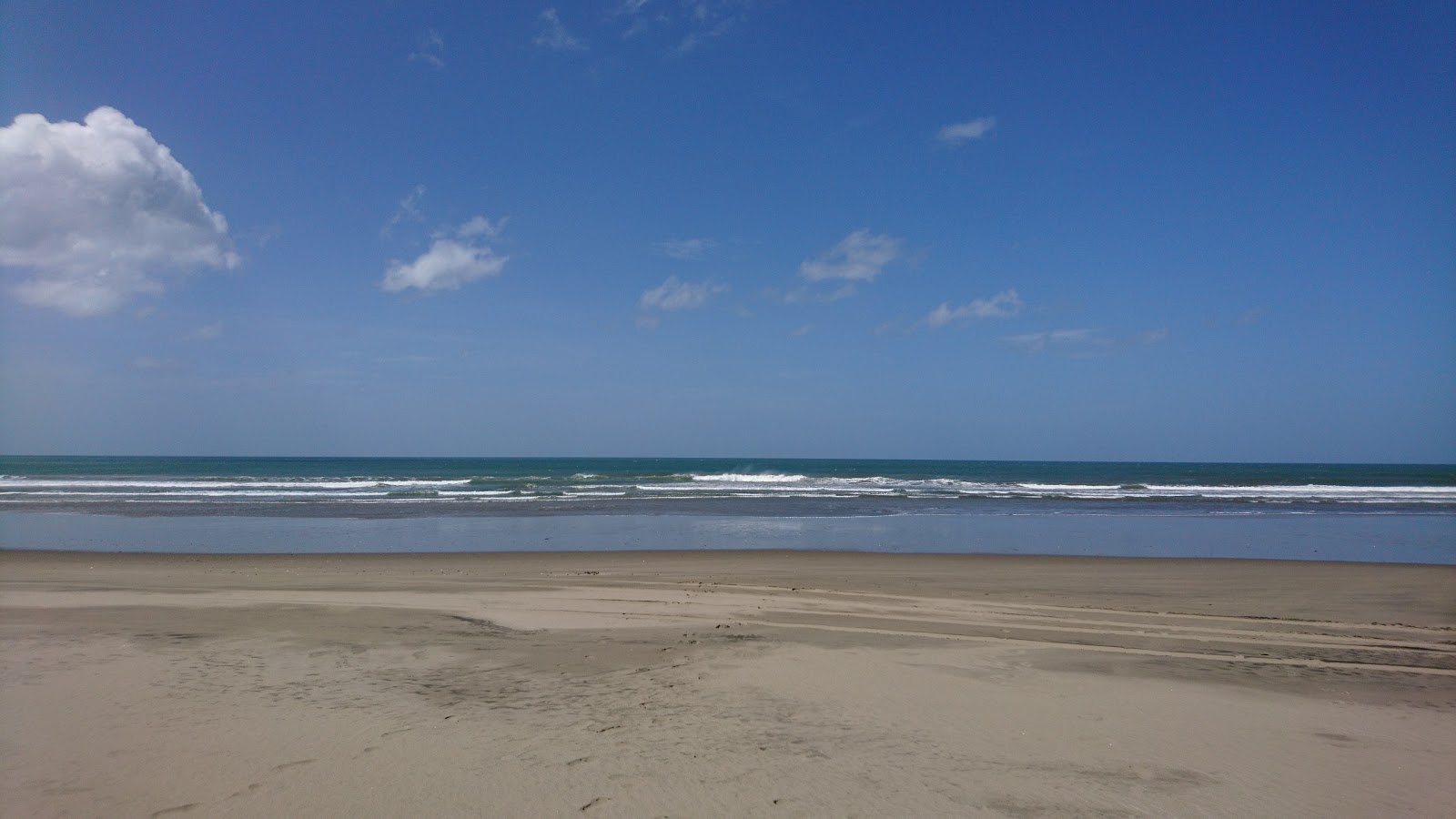 Zdjęcie Playa Hermosa - popularne miejsce wśród znawców relaksu