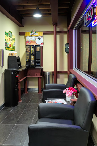 Used Car Dealer «The Auto Source Inc», reviews and photos, 4601 N John Young Pkwy, Orlando, FL 32804, USA