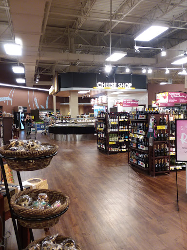 Grocery Store «Kroger», reviews and photos, 21555 21 Mile Rd, Macomb, MI 48044, USA