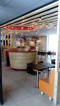 Atmosphère du Restaurant KFC Neuville en Ferrain - n°13