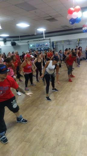 Health Club «Crunch - West Babylon», reviews and photos, 369 Little East Neck Rd N, West Babylon, NY 11704, USA