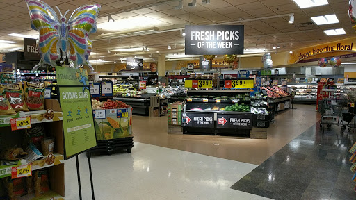 Grocery Store «Super Stop & Shop», reviews and photos, 20 Washington Ave, Dumont, NJ 07628, USA