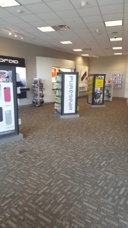 Cell Phone Store «Verizon Authorized Retailer, TCC», reviews and photos, 395 S Weber Rd, Romeoville, IL 60446, USA