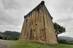 Torre medieval de Martiartu image